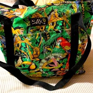 Animal handbag with good zippers and handles